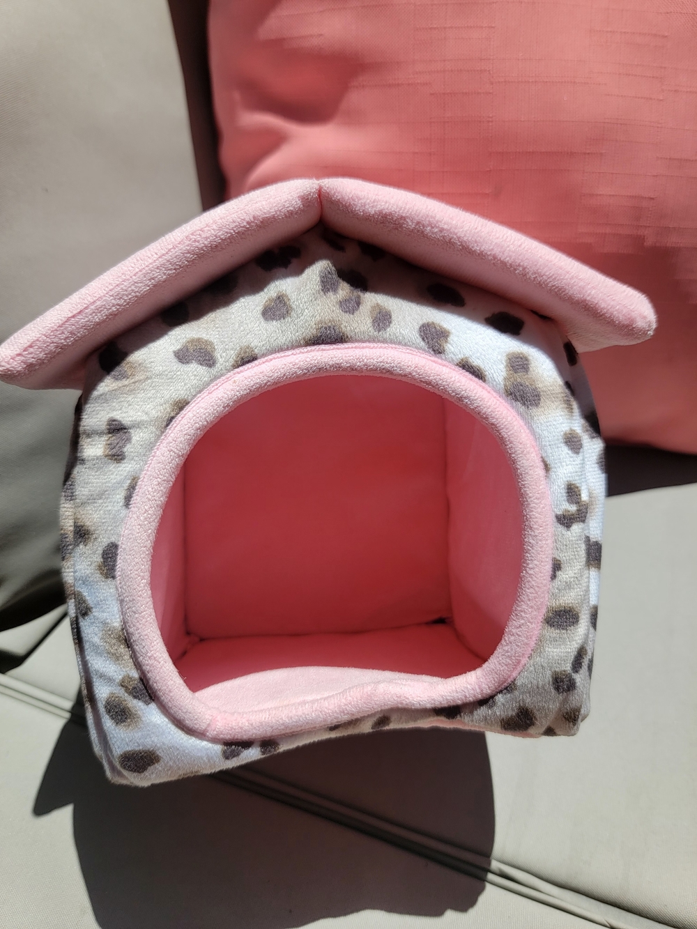 Justice Pink Leopard Print Plush Pet House